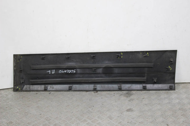HYUNDAI 877303E001XX Накладка двери передней левой в наличии Ровно
