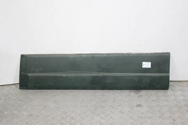 Накладка двери передней правой 877403E001XX HYUNDAI