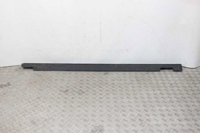 HYUNDAI 87751S2000 Накладка (молдинг) порога наружная левая в наличии Винница