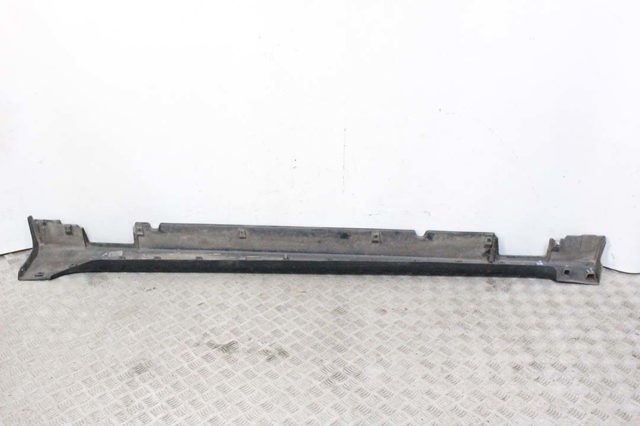 Накладка (молдинг) порога наружная правая 877523S000 HYUNDAI