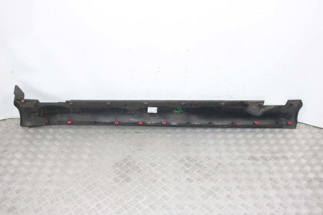 Накладка (молдинг) порога наружная правая 87752B2000 HYUNDAI