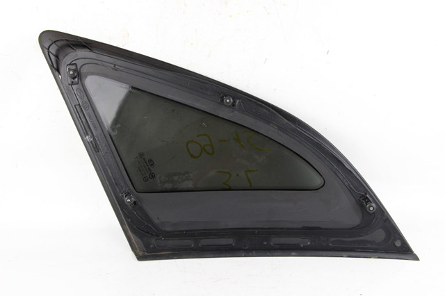 878102P200 HYUNDAI Стекло кузова (багажного отсека) левое купить в Харьков