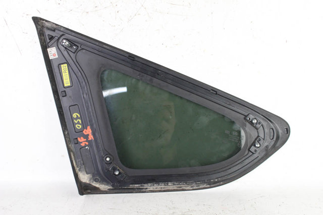 Стекло багажного отсека, правое 878202W000 HYUNDAI