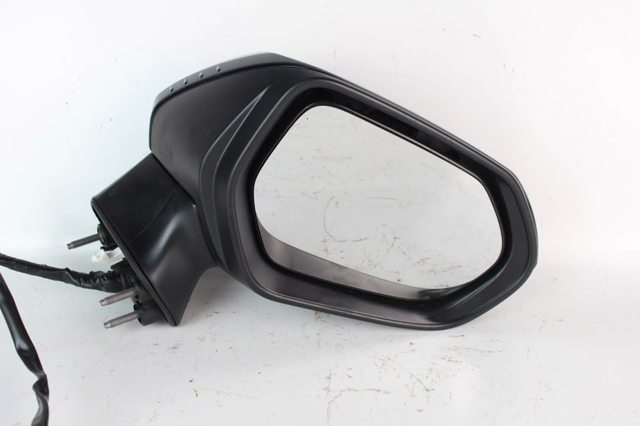 Наружное зеркало правое 8791002L40 TOYOTA