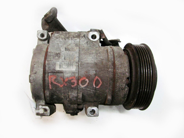 Компрессор климатической установки 8832048060 TOYOTA