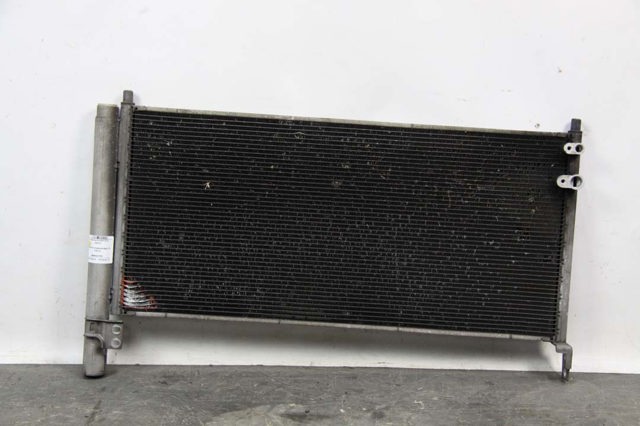 Радиатор системы охлаждения кондиционера Toyota Prius