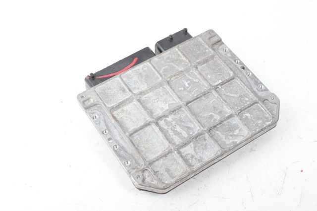 Мозги двигателя 8966106G11 TOYOTA