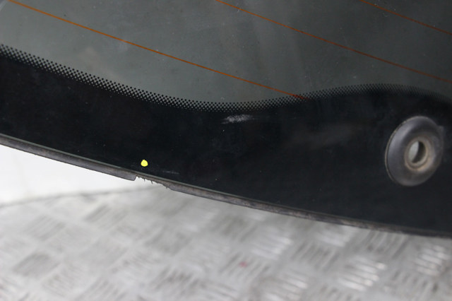 Стекло крышки багажника 903004EA1A NISSAN