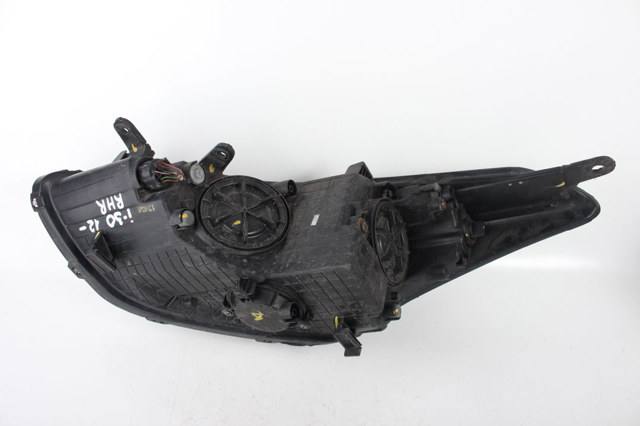 92102A6000 HYUNDAI Правая фара купить в Запорожье