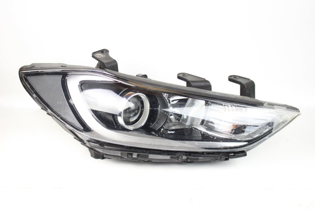 92102F2000 HYUNDAI Правая фара купить в Чернигов