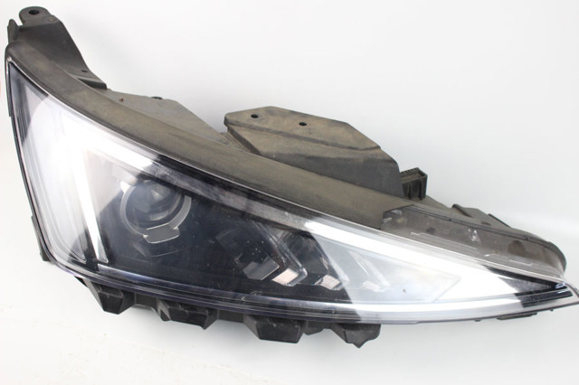 92102F2500 HYUNDAI Фара правая купить в Сумы
