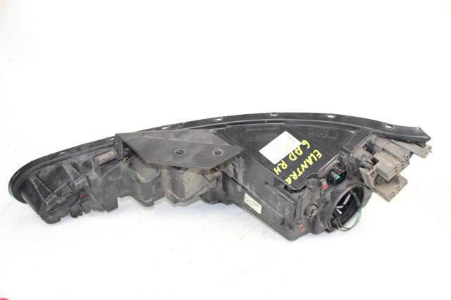 HYUNDAI 92102F2600 Фара правая в наличии Полтава