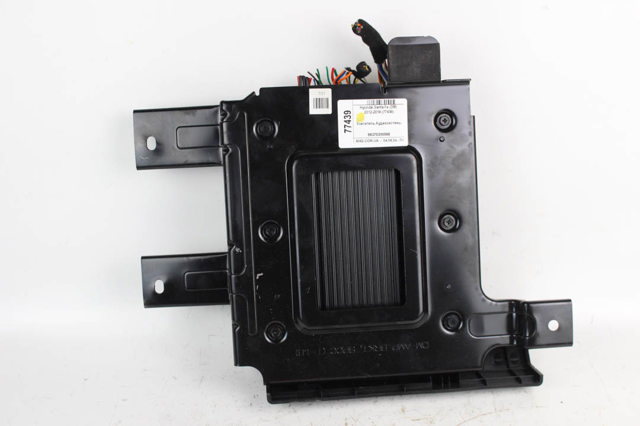 963702W000 HYUNDAI купить в Киев