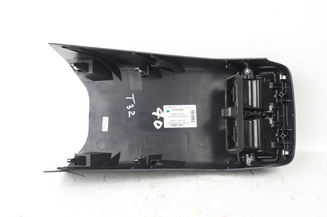 NISSAN 969305HA0A Накладка декоративная центральной консоли в наличии Ирпень