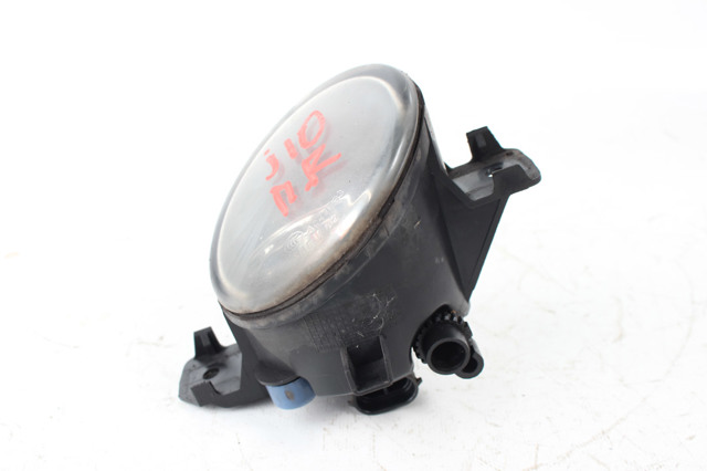 Противотуманка правая B6A508990A NISSAN