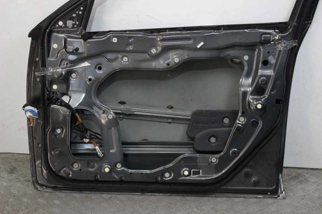 MAZDA BBY45802XF Дверь передняя правая в наличии Черкассы
