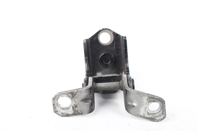 D46173210 MAZDA Петля двери задней левой купить в Чернигов