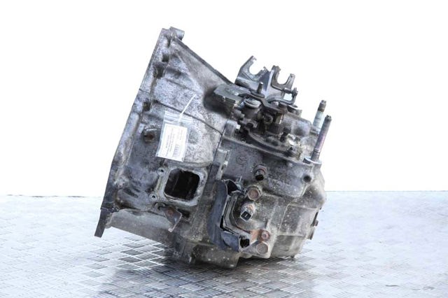 MAZDA D60103000 в наличии Киев