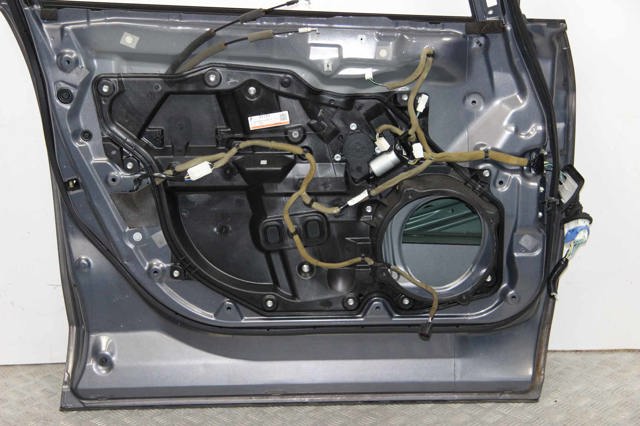 Передняя левая дверь Mazda CX-7