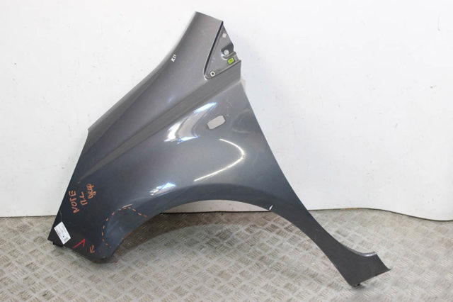 Крыло переднее левое F31019U0M0 NISSAN
