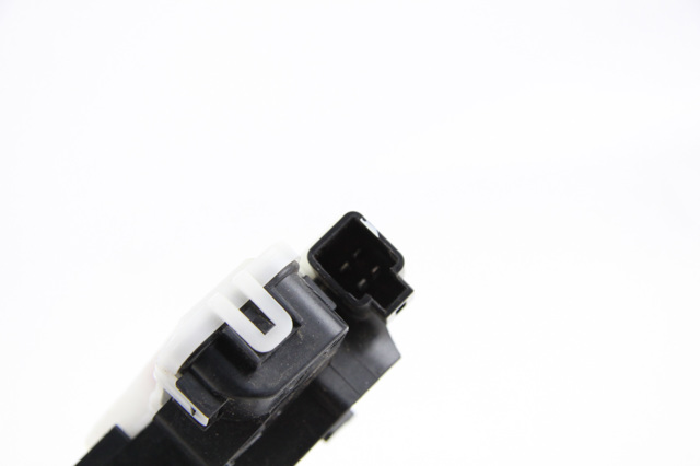 G33M62310A MAZDA Замок крышки багажника (двери 3/5-й задней) купить в Полтава