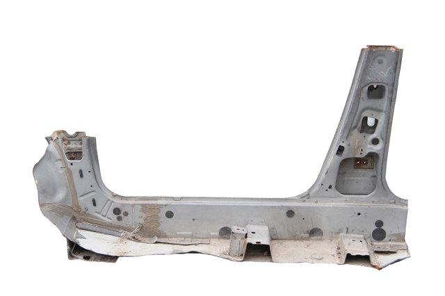 NISSAN G6412BC1MB Порог внешний правый в наличии Черкассы