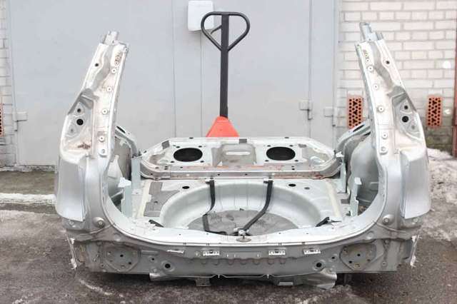 Задняя панель багажника G91104BAMA NISSAN