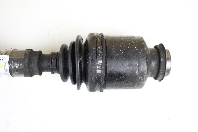 GD（9/25まで） GD192550XA Mazda Полуось (привод) передняя правая