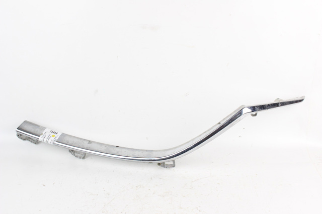 Молдинг решетки радиатора, нижний GHP9507K1C MAZDA