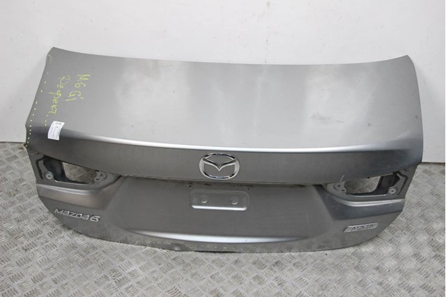 Крышка багажника дефект GHY05261X