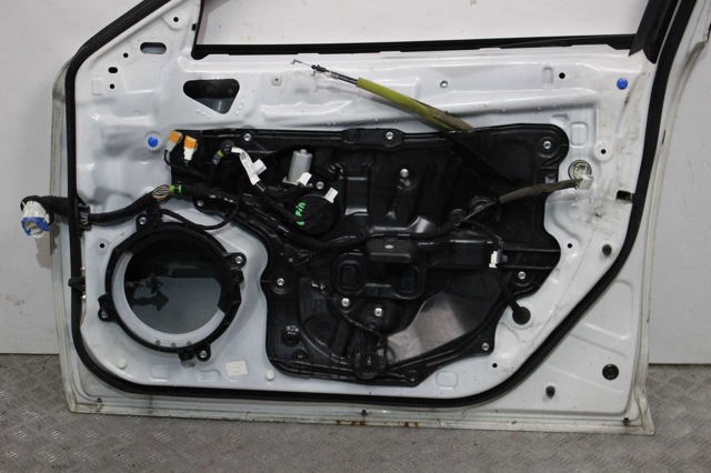 GHY05802XD MAZDA Дверь передняя правая купить в Ровно