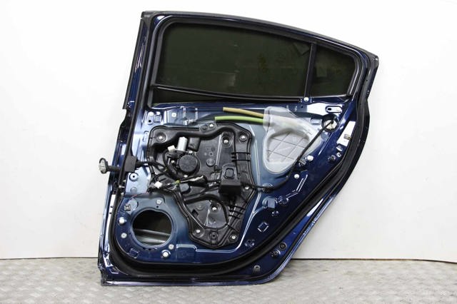 MAZDA GHY27202XA Дверь задняя правая в наличии Николаев