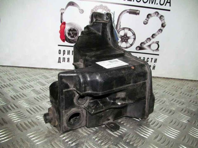 MAZDA GJ6A67481C Бачок омывателя стекла в наличии Ирпень