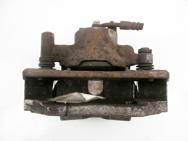 Суппорт тормозной, передний, правый GJ6E3361XB MAZDA