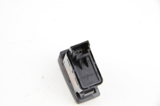 GKL1664H0 MAZDA Кнопка включения аварийного сигнала купить в Ужгород