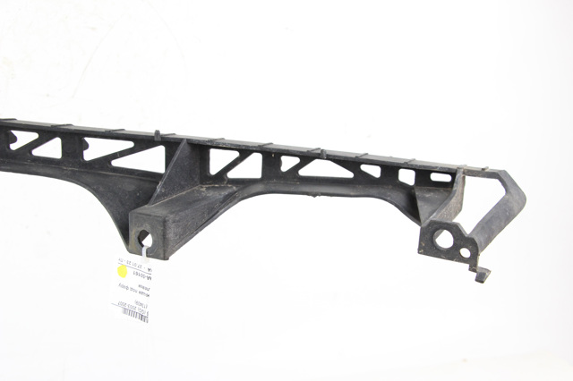 MAZDA GP9A50161 Кронштейн бампера переднего левый в наличии Ровно