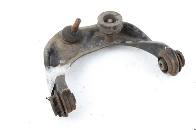 Рычаг передней подвески верхний, правый GS1D34200C MAZDA