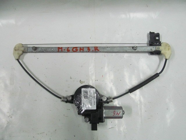 Стеклоподъёмник задний правый электр (без моторчика) GS1D72590A