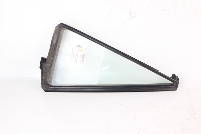Стекло-форточка двери, задней, левой GS2A73661 MAZDA