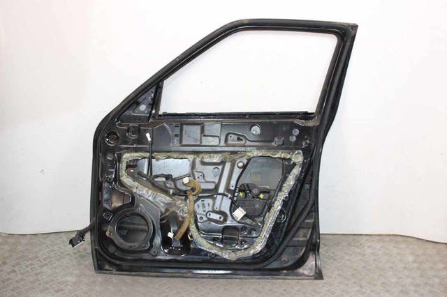 NISSAN H01001KKMC Дверь передняя правая в наличии Винница