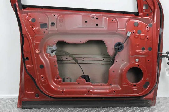 NISSAN H0101JD0MD Дверь передняя левая в наличии Кривой Рог