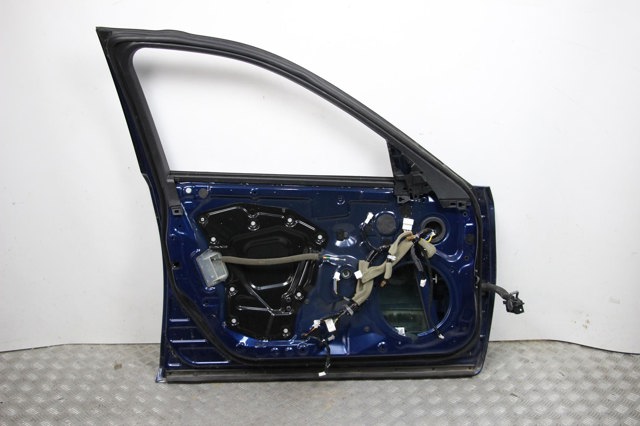 Передняя левая дверь H010A4GAMA NISSAN