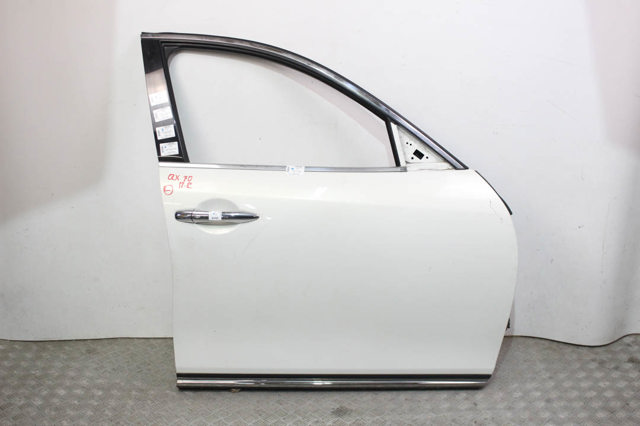 H010M1CAMA NISSAN Дверь передняя правая купить в Украина