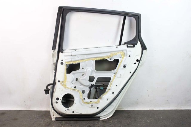 H21005SLMA NISSAN Дверь задняя правая купить в Хмельницкий