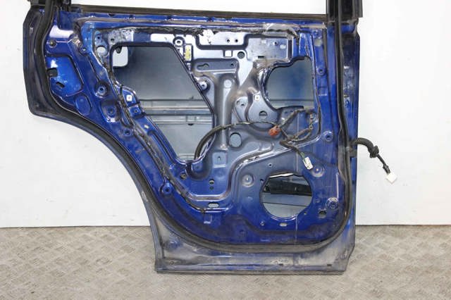 Дверь задняя H21018H7MM NISSAN