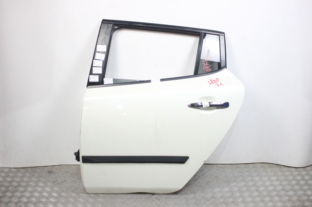 Дверь пассажирская задняя левая H210A3NAMA NISSAN