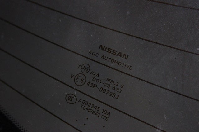 K03001AA0A NISSAN Стекло багажника двери 3/5-й задней (ляды) купить в Житомир