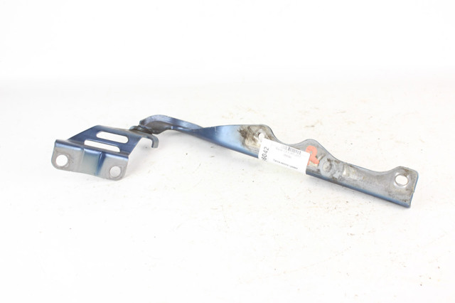 KB7W52410 Петля капота правая купить Винница