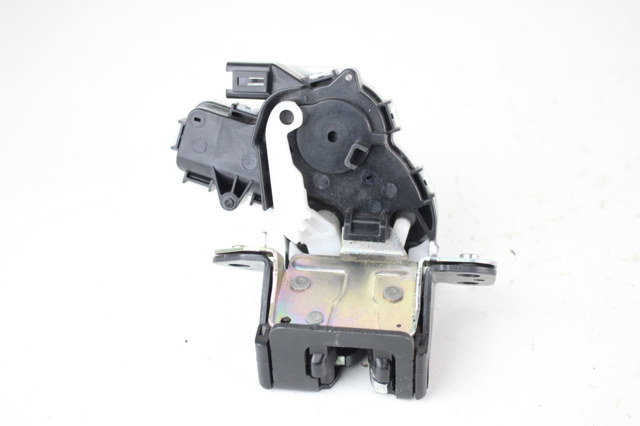 KB7W62310 MAZDA Замок багажника купить в Черкассы