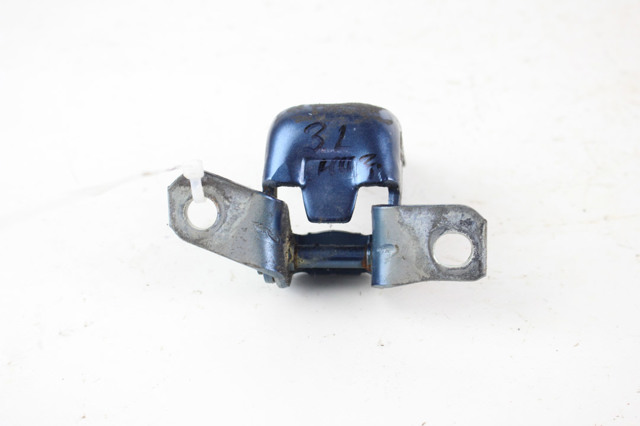 KB7W73240 MAZDA Петля двери задней левой купить в Каменское